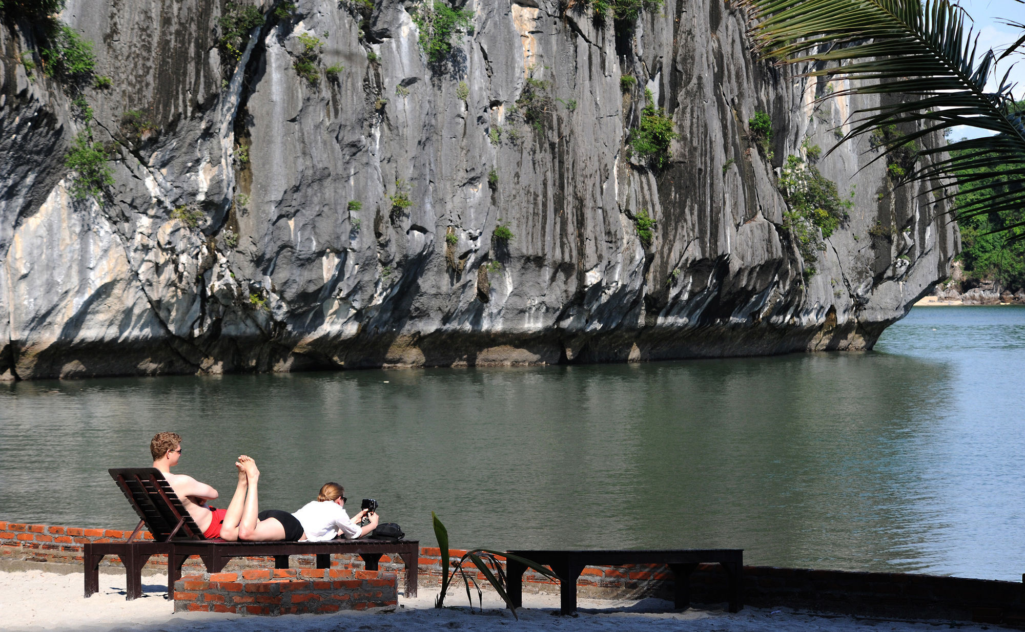 Cat Ba Sandy Beach Resort Dong Khe Sau Exterior photo